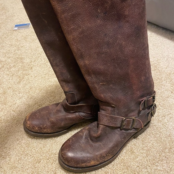 Frye Veronica Back Zip - Picture 2 of 8